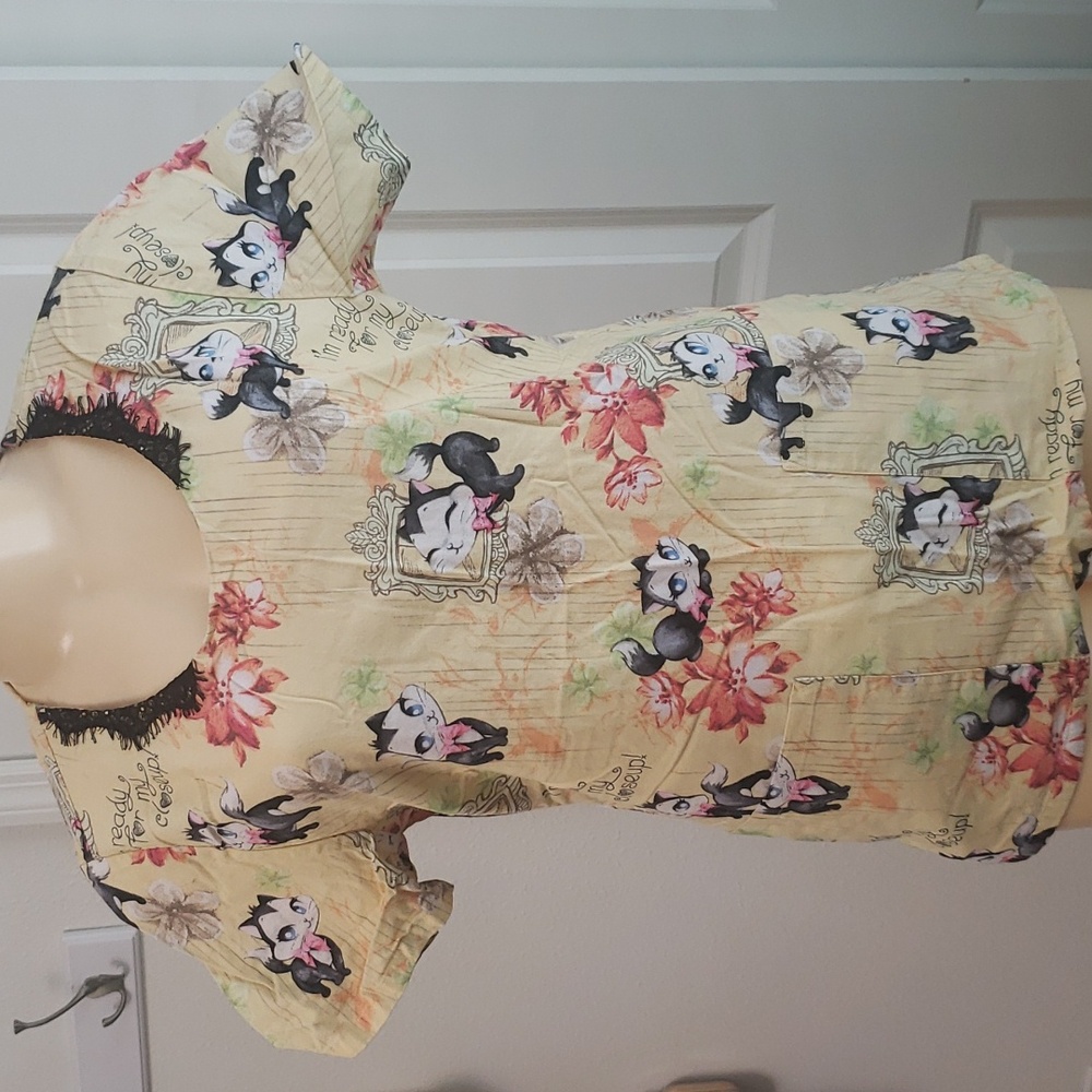 Looney Tunes Cat Scrub